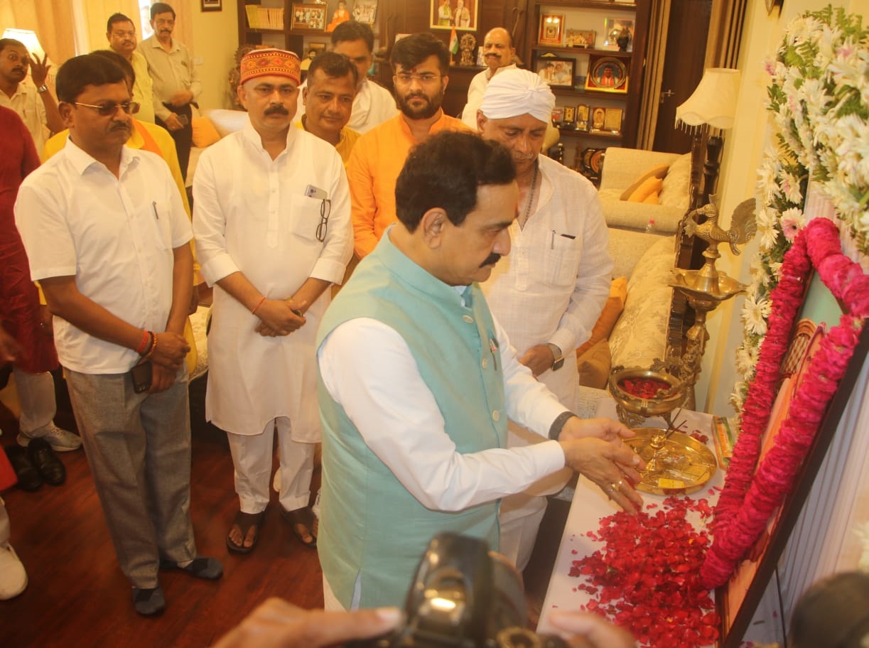 गृहमंत्री नरोत्तम मिश्रा पहुंचे  सतना