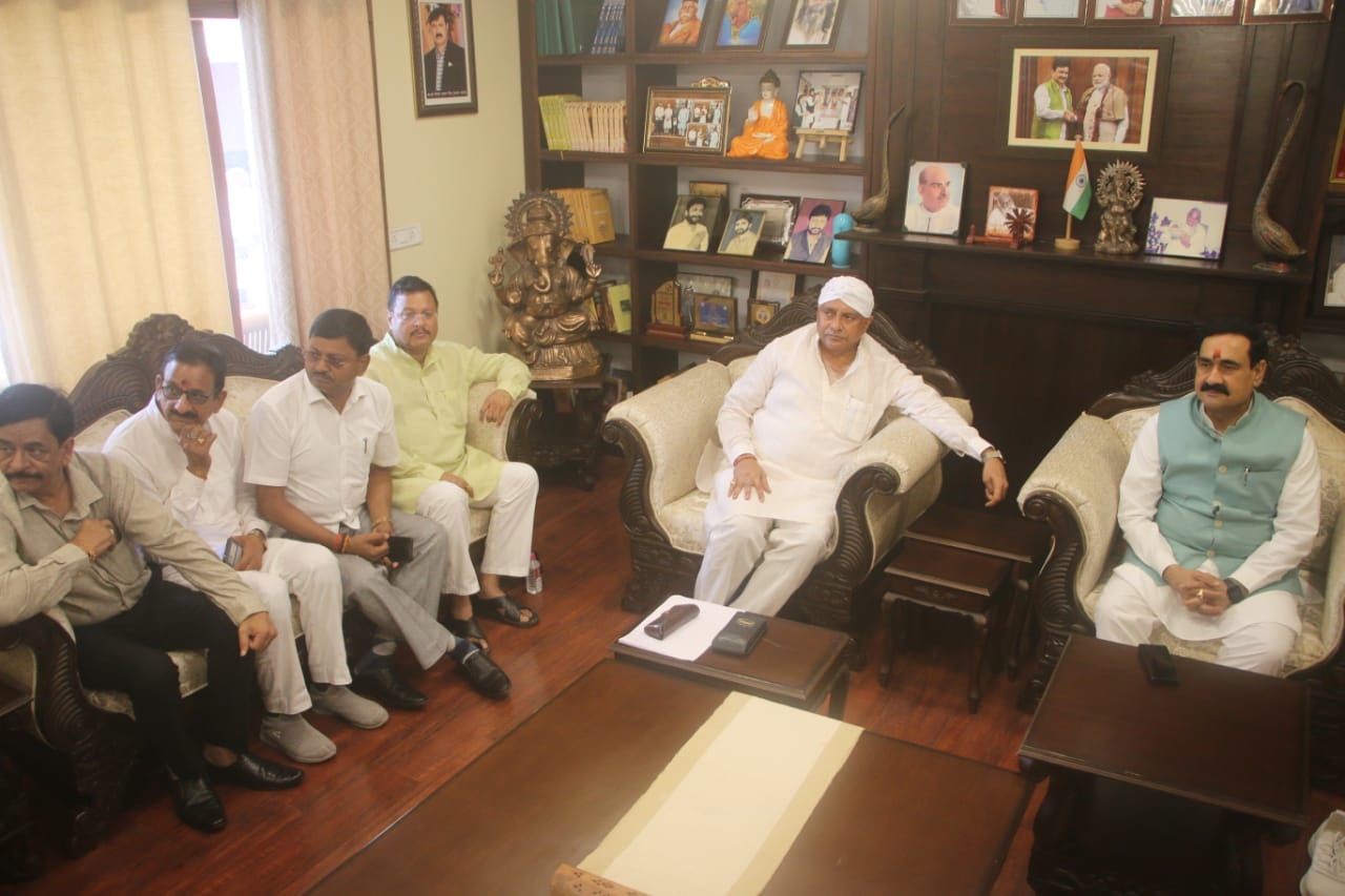 गृहमंत्री नरोत्तम मिश्रा पहुंचे  सतना