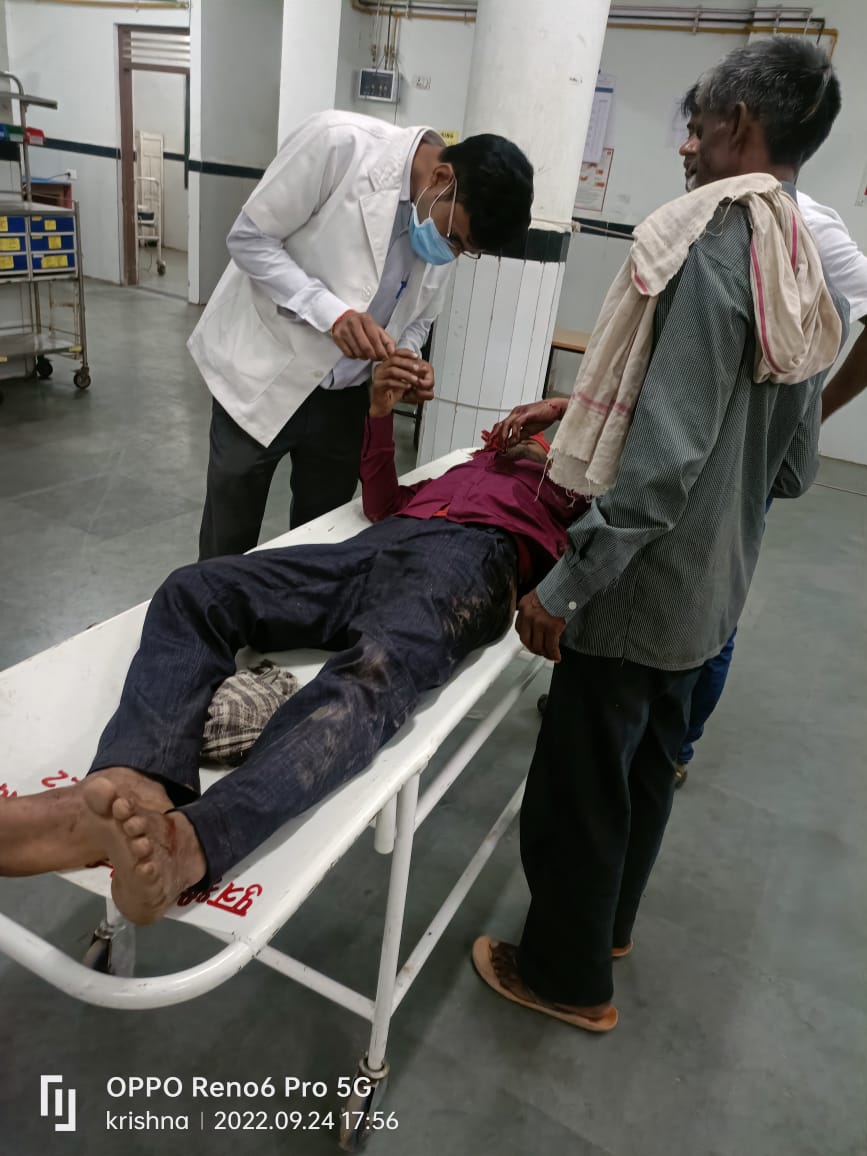 दबंग ने की दलित युवक से मारपीट