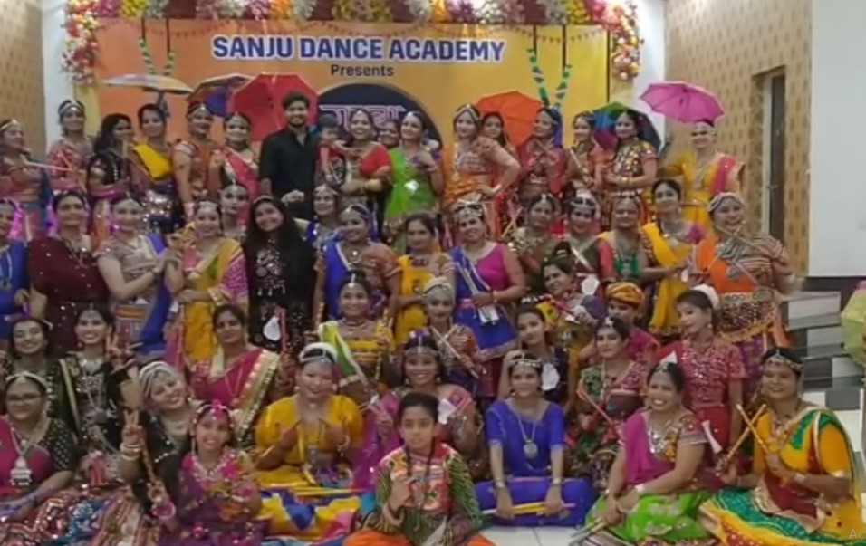 नवरात्रि के मौके पर गरबा का हुआ आयोजन