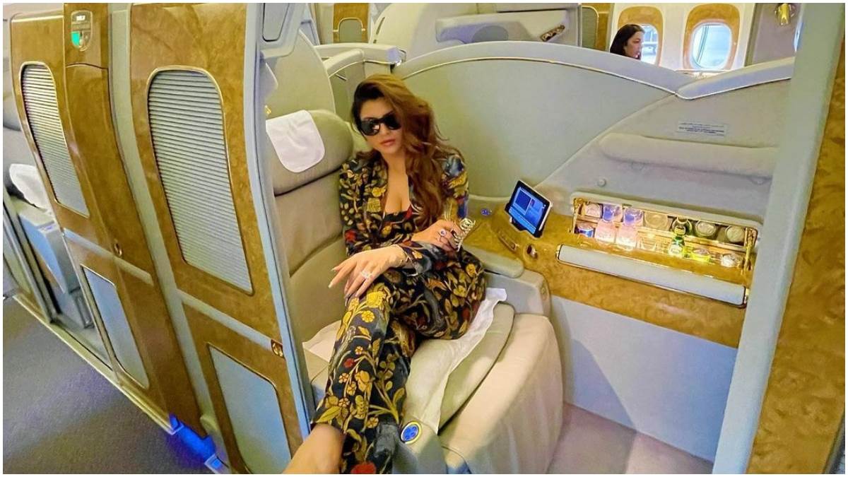 प्यार को फॉलो करते हुए ऑस्ट्रेलिया पहुंचीं उर्वशी रौतेला