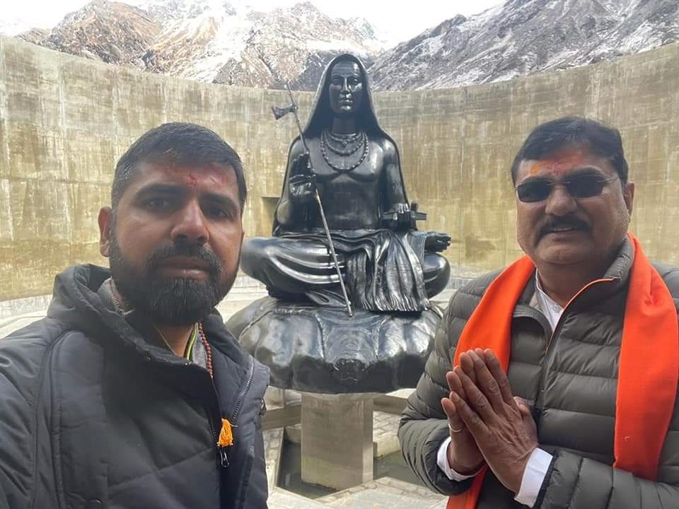 केदार धाम पहुंचे कृषि मंत्री कमल पटेल