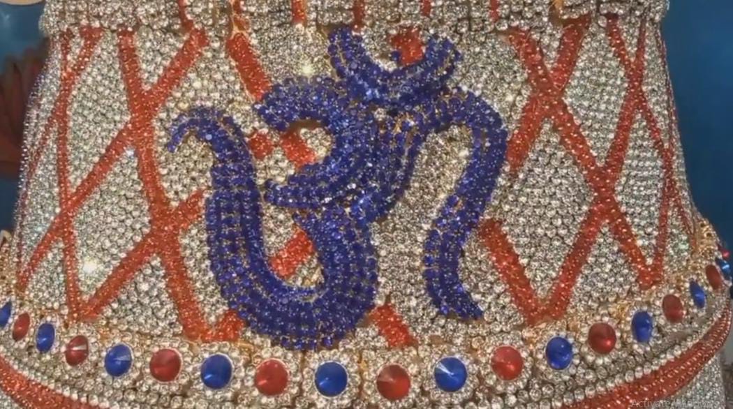 बाबा महाकाल को चढ़ा हीरे से जड़ा मुकुट