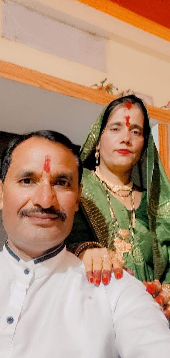 तेज़ रफ़्तार डम्पर ने स्कूटी को मारी टक्कर