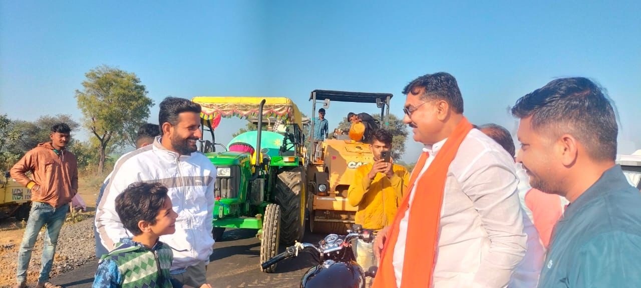 कृषि मंत्री कमल पटेल ने मारा अचानक छापा