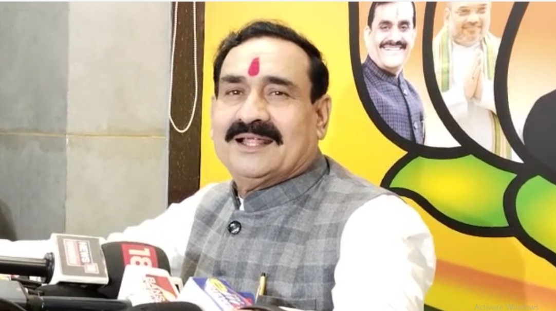 अविश्वास कमलनाथ के खिलाफ लाएं