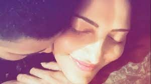 श्रुति हासन ने कि ब्वॉयफ्रेंड साथ फोटो शेयर 