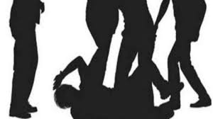 रस्सी से बांधकर युवक की बुरी तरह पिटाई