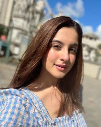 सिर्फ 20 साल की उम्र में कमाए लगभग 15 करोड़ रुपए 