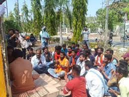 sagar,Hanuman Chalisa read , university ,video of Namaz 