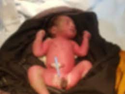 अस्पताल के बाहर मिला नवजात बच्चा