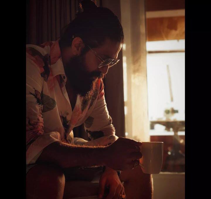 फैन ने की आत्महत्या क्युकी यश नहीं मिले जन्मदिन पर 