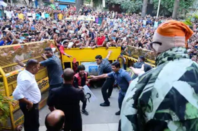 अमिताभ  का वही पुराना अंदाज़ 