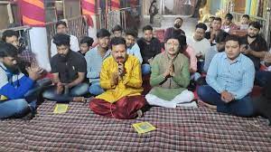 धीरेंद्र शास्त्री के समर्थन में हनुमान चालीसा