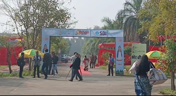एसबीआई महिला क्लब ने किया मेले का आयोजन