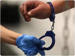 पुलिस को चकमा देकर फरार हुआ आरोपी