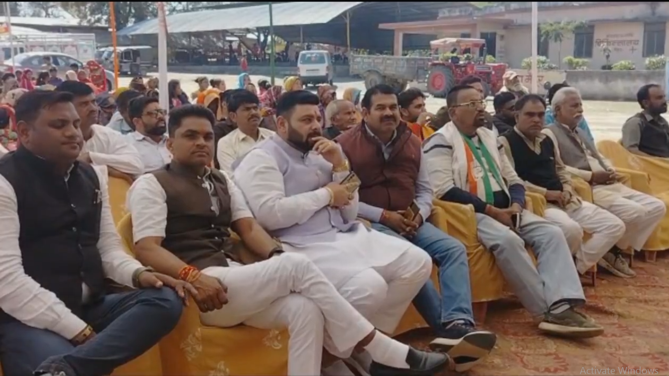 रोपवे के किराए वृद्धि को लेकर विरोध प्रदर्शन