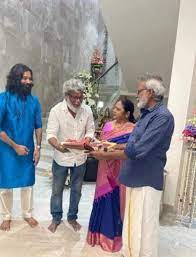 साउथ सुपरस्टार ने अपने पेरेंट्स को गिफ्ट किया 150 करोड़ का बंगला