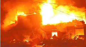 प्रसूति वार्ड में आग लगने से हड़कंप मच गया