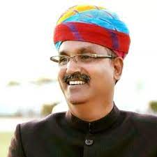 विधायक ने हटवाया पंचायत सचिव को