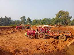 सरकारी जमीन पर अवैध उत्खनन