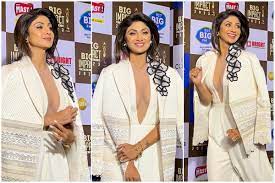 शिल्पा शेट्टी पहुंची मुंबई के इवेंट में