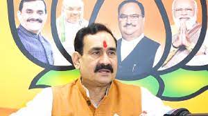 रंगपंचमी पर गृहमंत्री नरोत्तम का कैदियों को उपहार  