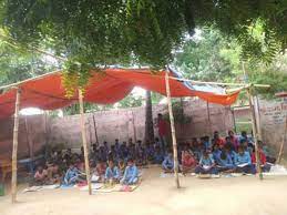 सरकारी स्कूल की बिल्डिंग है जर्जर