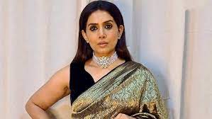 महिलाओं को अलसी बताने वाली सोनाली कुलकर्णी ने मांगी माफी 