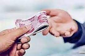 रिश्वत लेते पकड़ा गया खाद्य विभाग का निरीक्षक