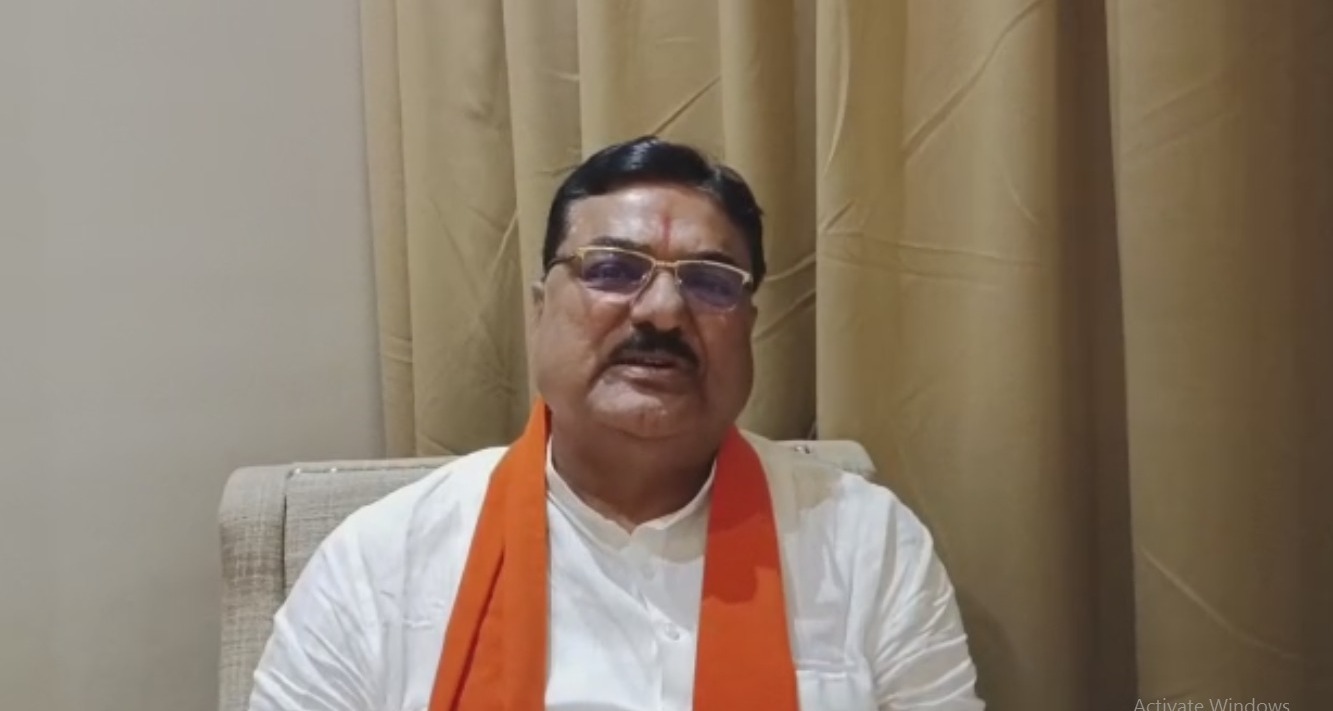 कृषि मंत्री ने कहा घबराए नहीं किसान