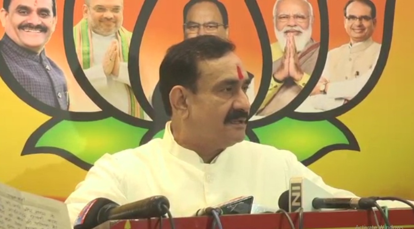 नरोत्तम ने कहा कमलनाथ को उनके ही लोग घेरते है