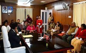 ब्याज पर पैसा देने वाले के खिलाफ शिकायत