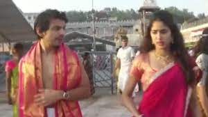 जान्हवी कपूर अपने बॉयफ्रंड के साथ पहुंची तिरुपति बालाजी मंदिर 