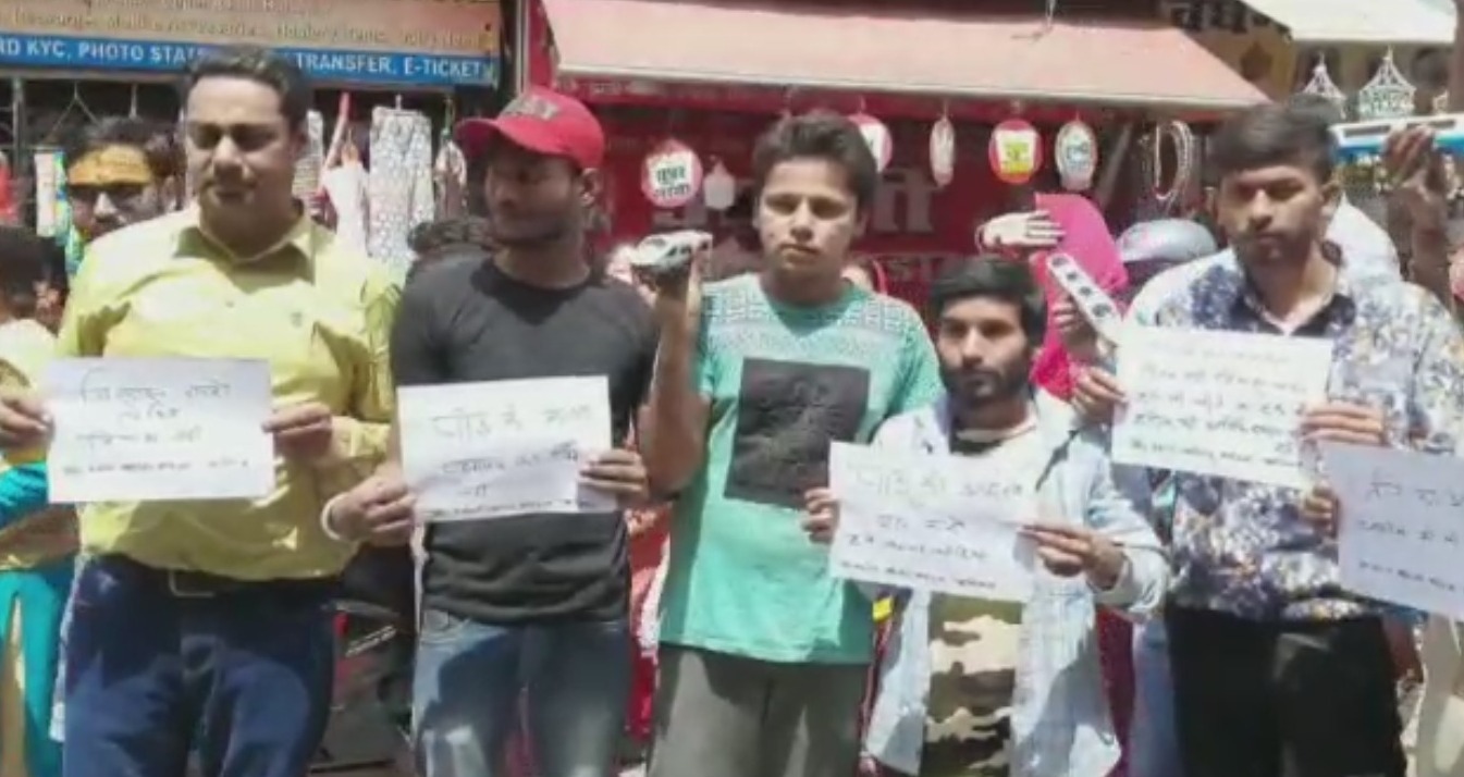 हरिद्वार में पॉड टैक्सी योजना का विरोध