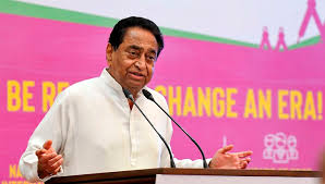 बीजेपी कांग्रेस कर रही महिलाओं पर राजनीति