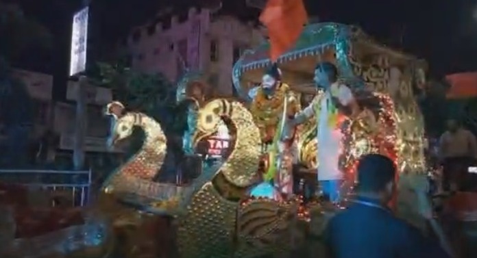 भगवान परशुराम के जन्मोत्सव पर निकाली गई शोभा यात्रा