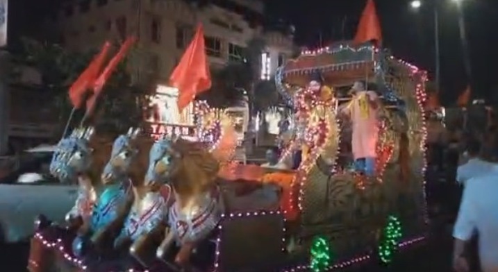 भगवान परशुराम के जन्मोत्सव पर निकाली गई शोभा यात्रा