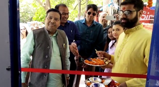 परिवहन मंत्री ने किया हाइटेक चेक पोस्ट का उद्घाटन