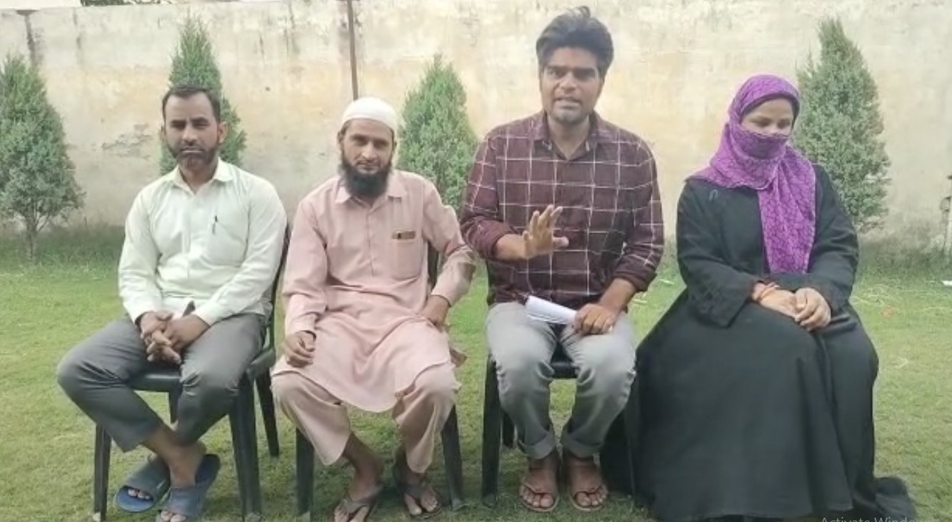 युवक ने लगाया सौतेली माँ पर गंभीर आरोप