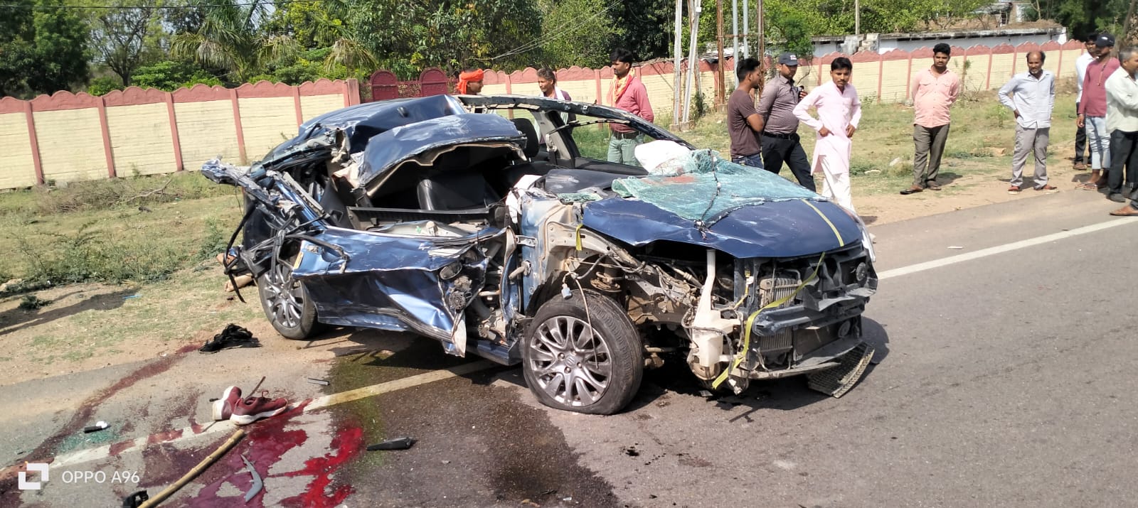 ट्रैक्टर और कार की जोरदार भिड़ंत