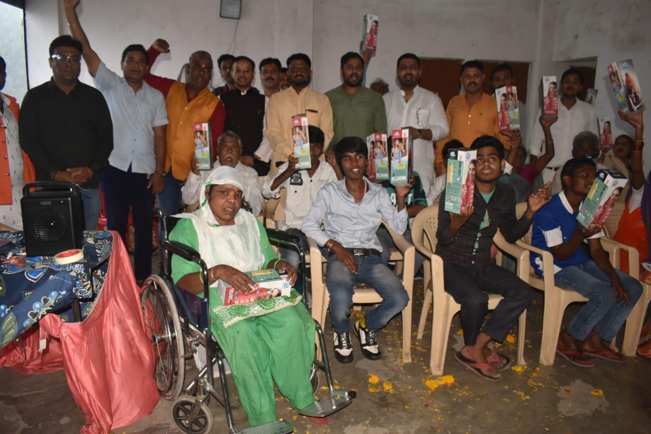 100वीं मन की बात कार्यक्रम में दिव्यांग जनों का स्वागत