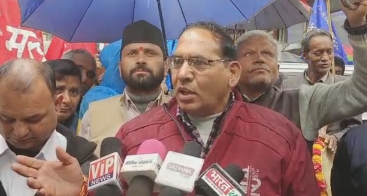 मजदूर दिवस के अवसर निकली रैली