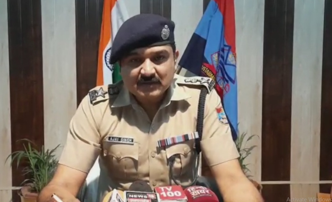 निजी गाड़ी में हूटर लगाने वालों को पुलिस की चेतावनी