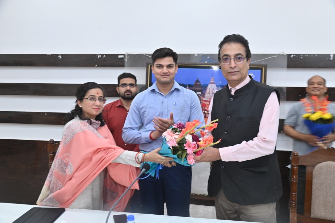 बांग्लादेश के सिविल सेवा संवर्ग के अधिकारियों की बैठक