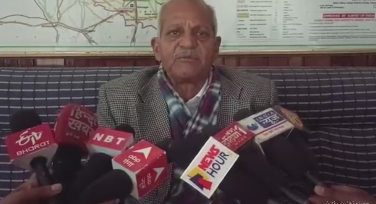 इतिहासकार की ब्रिटेन के नए महाराजा को बधाई