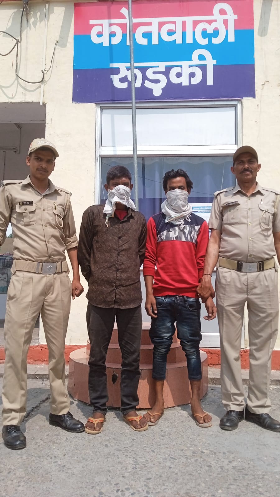 मंदिर में चोरी करने वाले हुए गिरफ्तार