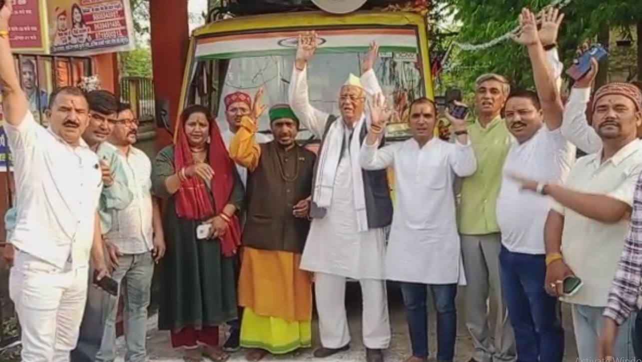 बाबा विश्वनाथ जगदीशिला रथयात्रा पहुंची लालकुआँ