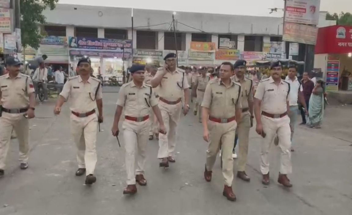 एसपी मोहम्मद यूसुफ के नेतृत्व में पैदल भ्रमण