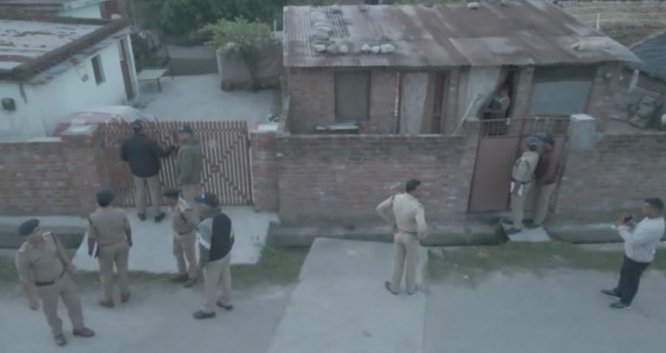 पुलिस ने चलाया बड़ा चेकिंग अभियान